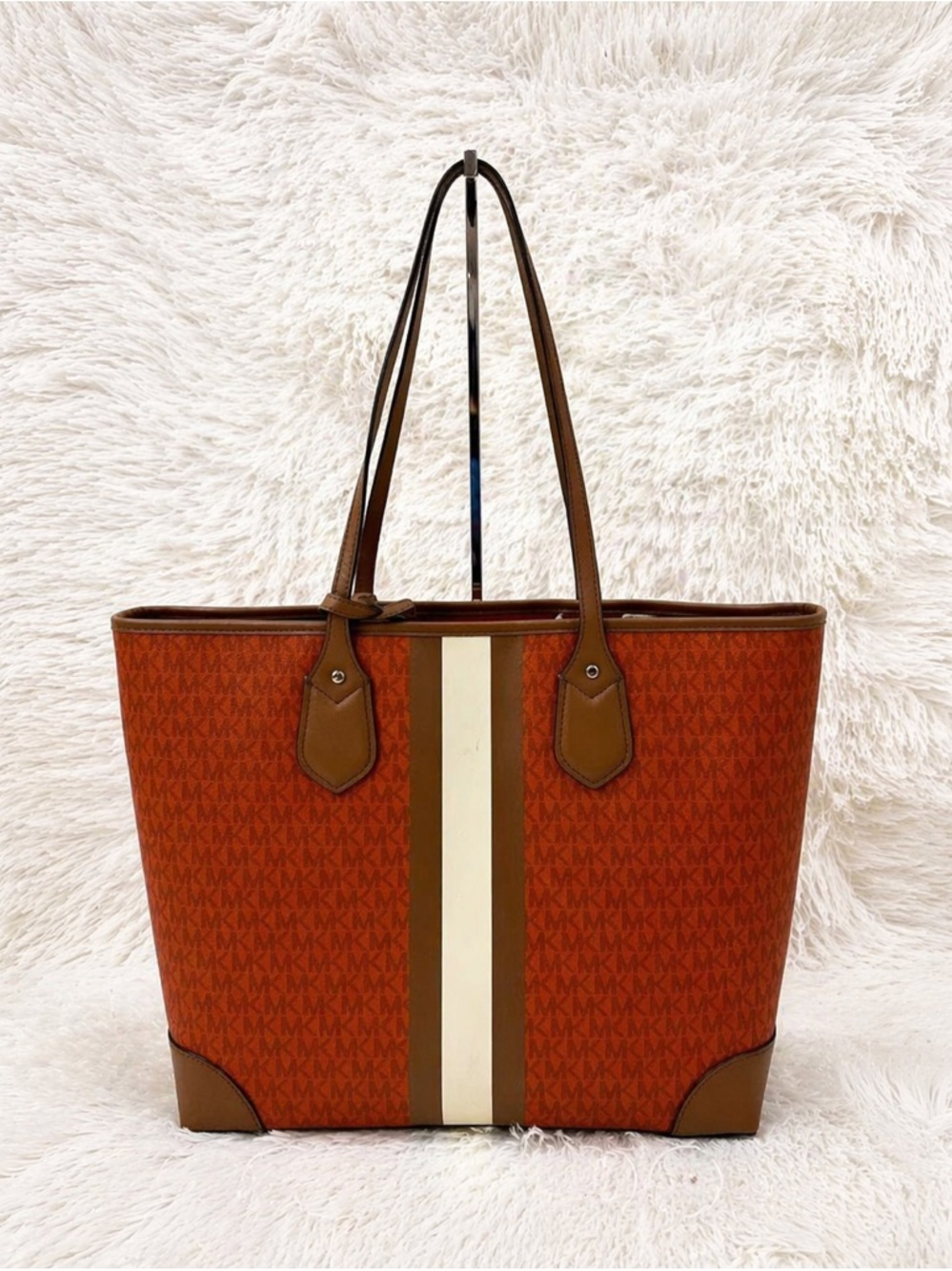Michael Kors Eva Large Tote - Deep Orange NWT - Picture 4 of 7